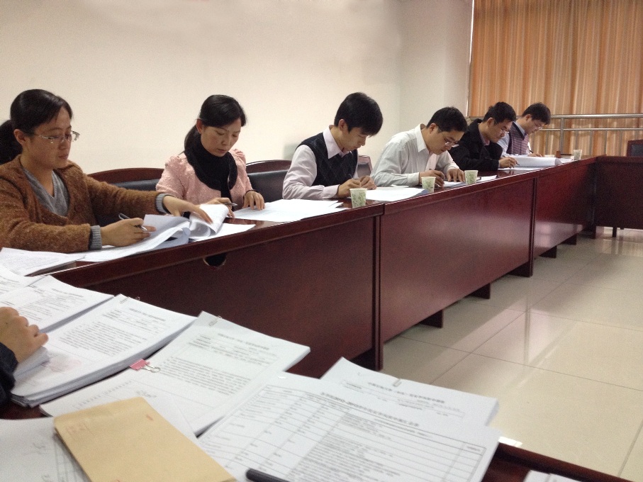 评委正在进行评选